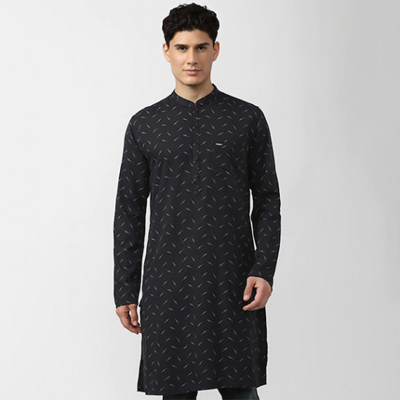 http://126822.m1110.group/products/men-black-geometric-printed-kurta-1