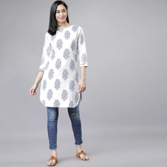 http://126822.m1110.group/products/white-blue-printed-tunic