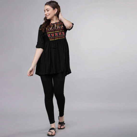 http://126822.m1110.group/products/women-black-solid-tunic