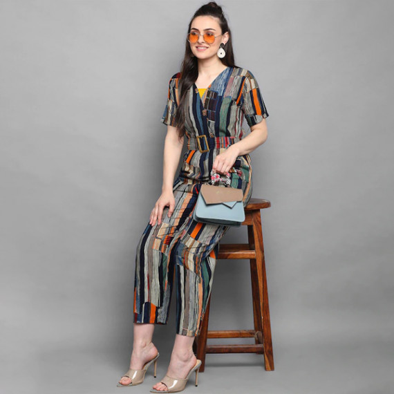 http://126822.m1110.group/products/blue-orange-foil-printed-basic-jumpsuit