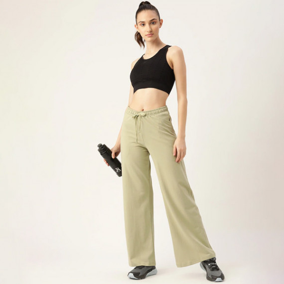 http://126822.m1110.group/products/women-olive-green-solid-cotton-wide-leg-track-pants