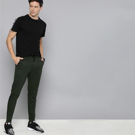 http://126822.m1110.group/vi/products/men-olive-green-straight-fit-solid-track-pants