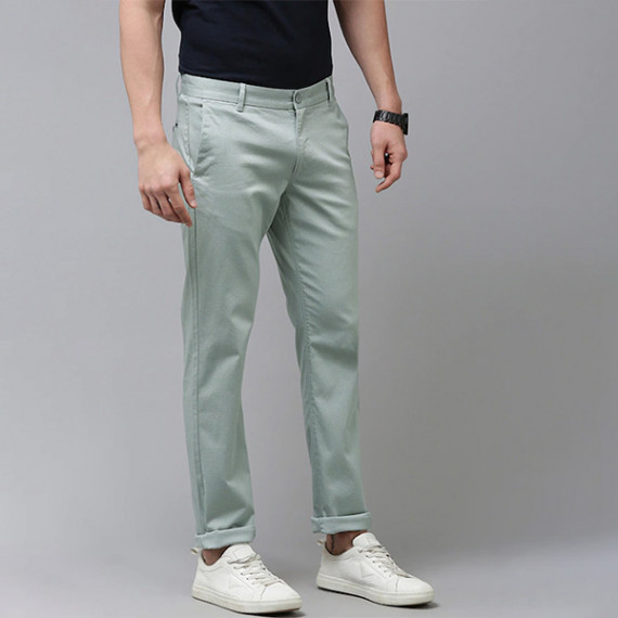 http://126822.m1110.group/products/men-grey-printed-slim-fit-trousers