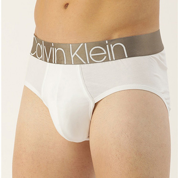 http://126822.m1110.group/products/men-white-solid-briefs