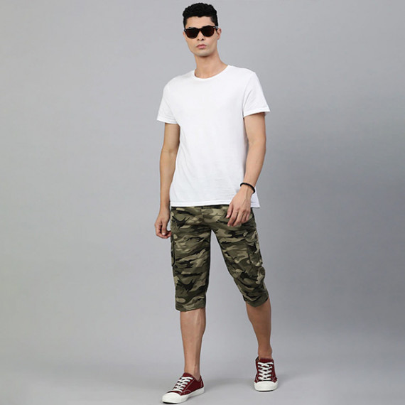 http://126822.m1110.group/vi/products/men-olive-green-beige-camouflage-printed-pure-cotton-34th-cargo-shorts